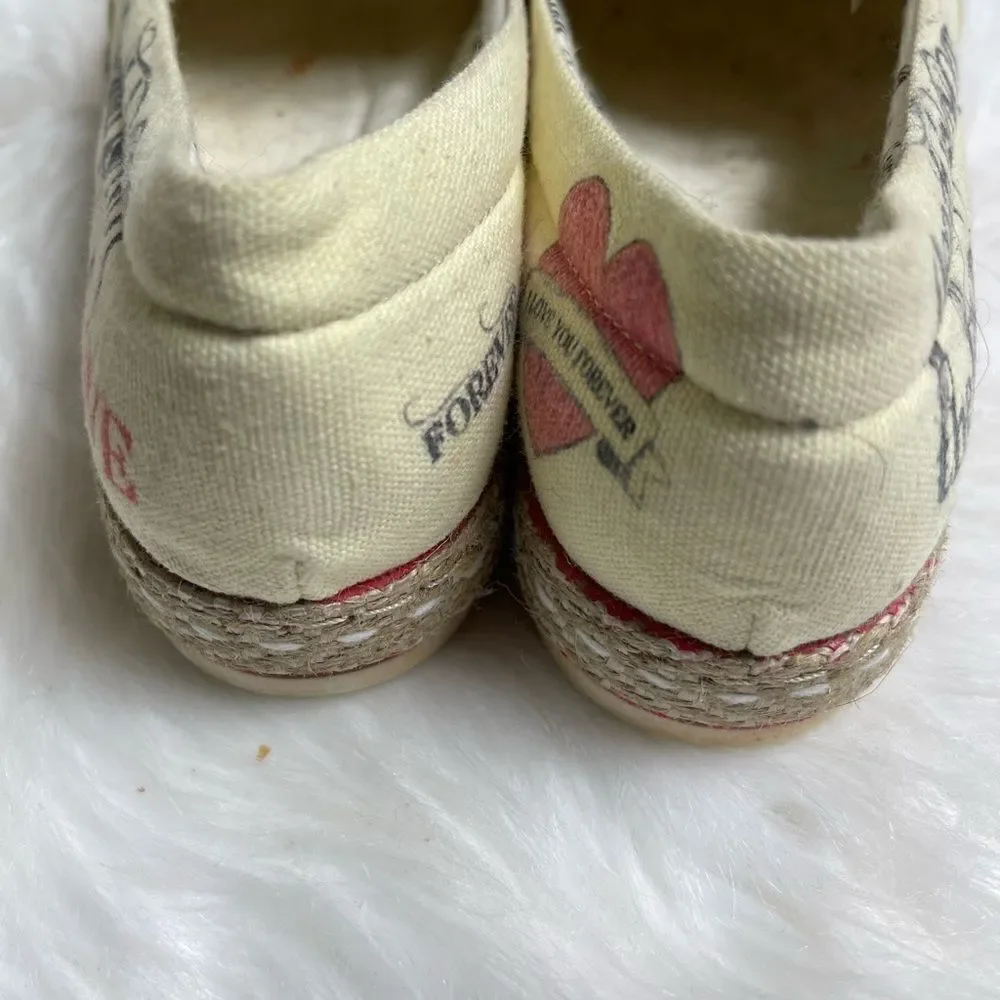Goby beige canvas skulls print espadrilles slip on loafers Size EUR 37